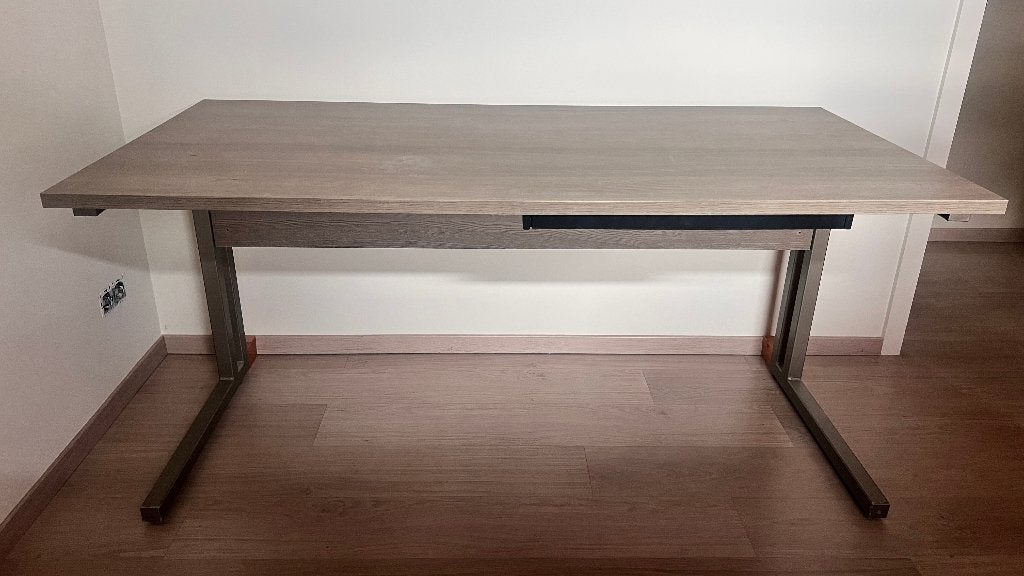 Bureaumeubelen: bureau, ladeblok, schuifkastje, Ophalen, 160 cm, Zo goed als nieuw, Grijs