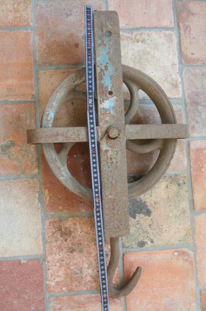 industriële gietijzeren / ijzeren katrol (60cm), Ophalen