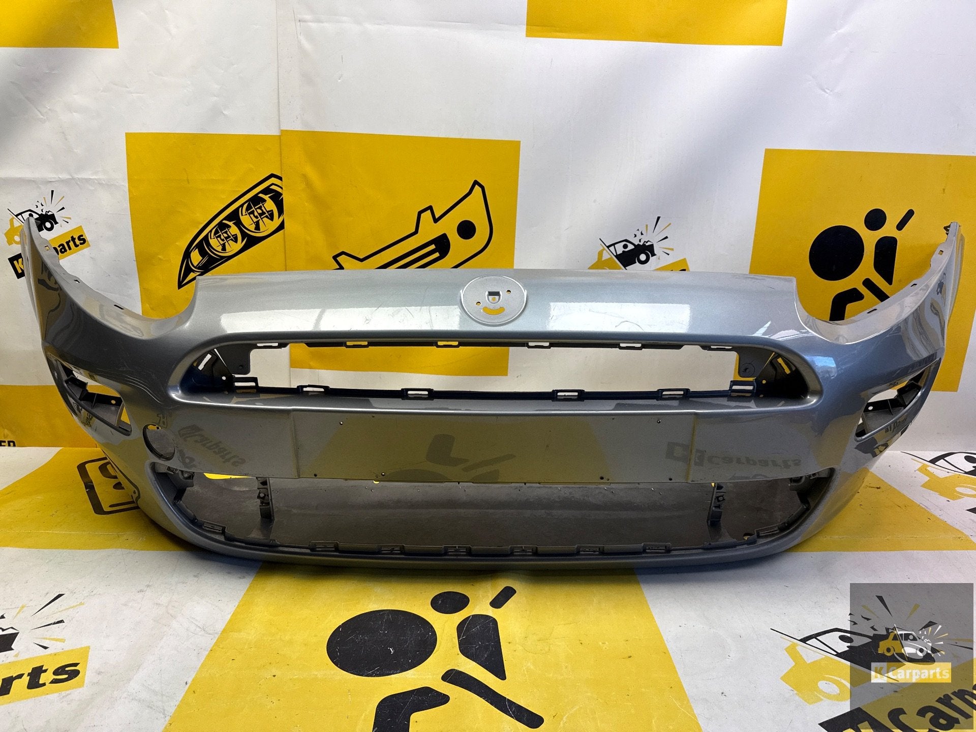 Voorbumper Fiat punto 2010-2016 735536139 bumper, Info@fabrikant.eu, Fabrikant BV, Pare-chocs, Fabrikantstraat 1
1000 AA  Amsterdam, NL