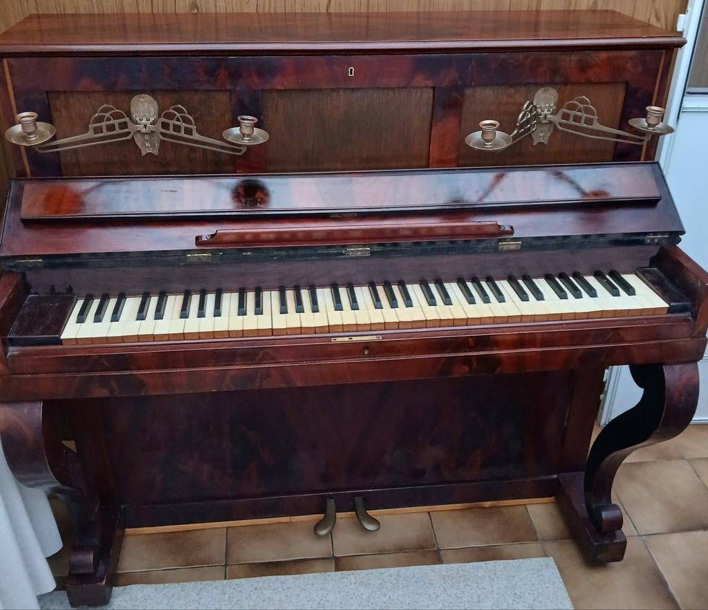 Antieke piano lichtenthal meer dan 150 jaar oud, Ophalen, Gebruikt, Bruin, Piano
