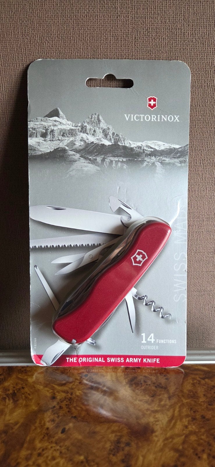 Couteau de poche Victorinox Outrider, Enlèvement ou Envoi, Neuf