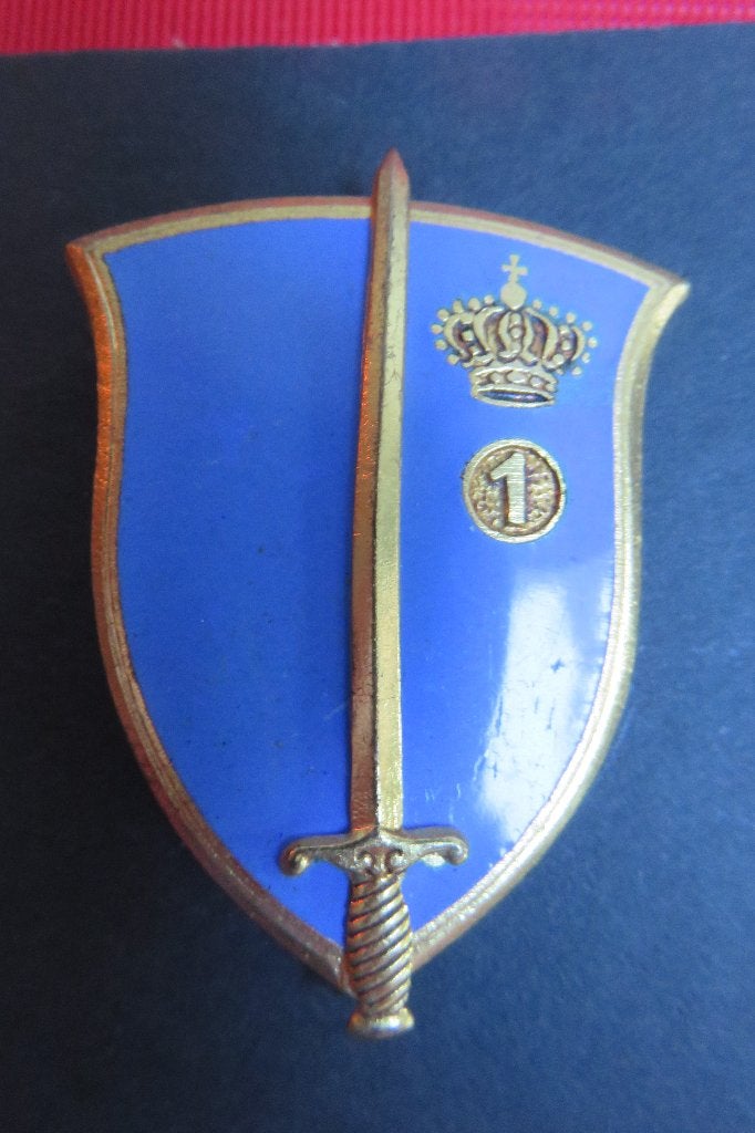 Breloque : Infanterie Blindée, Collections, Enlèvement ou Envoi, Armée de terre, Emblème ou Badge
