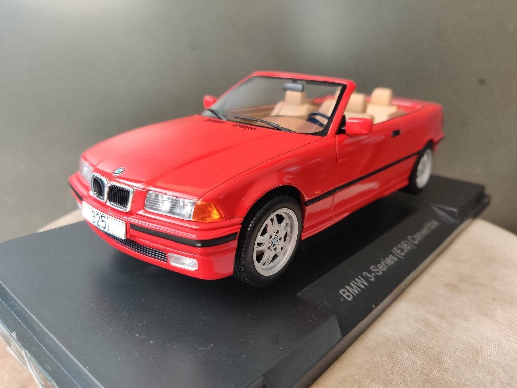 BMW 325i E36 cabriolet MCG 1:18e neuve, en boîte., Enlèvement ou Envoi, Neuf, Voiture, Autres marques