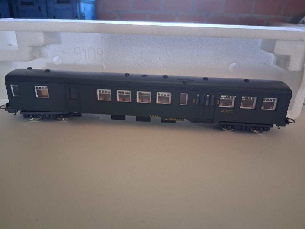66 LIMA 309303 (NMBS/SNCB), Wagon, Comme neuf, Courant continu, Lima