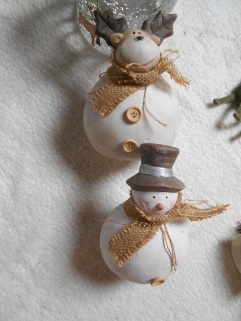 2 figurines de bonhomme de neige blanc -15 cm., Enlèvement ou Envoi, Comme neuf