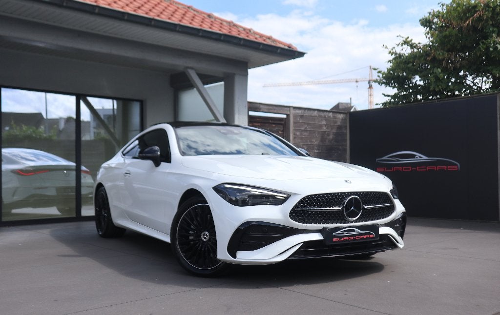 CLE 300 E-Hybride/AMG/ HEADUP/PANODAK/CAMERA/DISTRONIC/TOP!!, Autos, Mercedes-Benz, Cuir et Alcantara, Achat, Euro 6, Entretenue par le concessionnaire