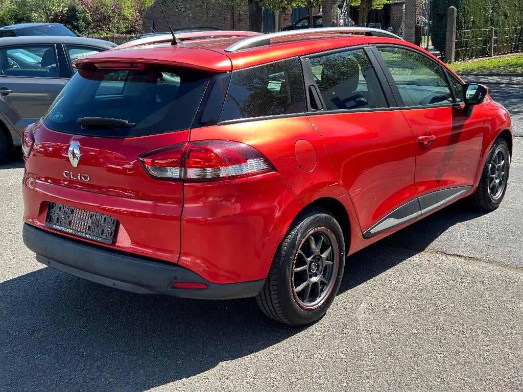 Renault Clio 1.2i, 2015, 104.680km, Airco, GPS, 12m Garantie, Autos, Renault, Rouge, Euro 5, Entreprise, 127 g/km