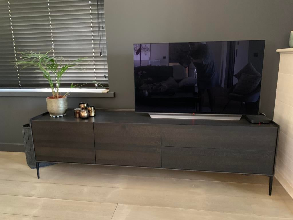 TV kast, Enlèvement, Neuf