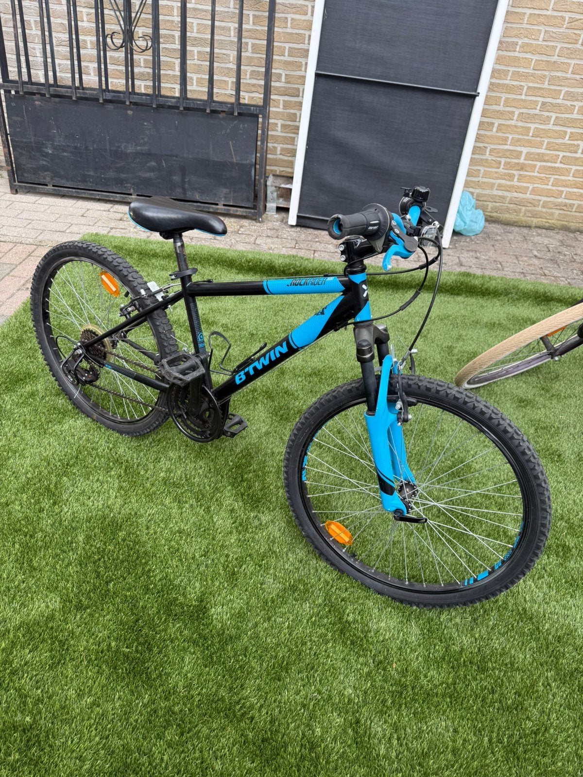 B-twin kinderfietsen en een bmx, Ophalen, Gebruikt
