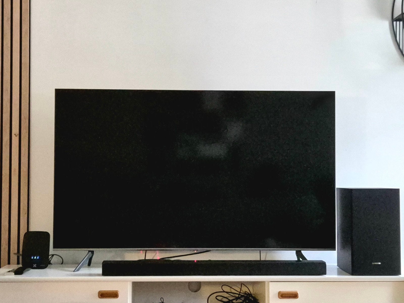 Samsung QE55Q64 55" QLED 4K + HW-R550 Soundbar – Perfect Wor, QLED, 50 Hz, Comme neuf, Enlèvement