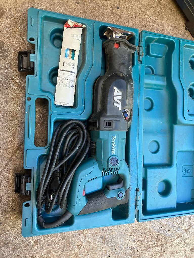 Scie sabre / recipro Makita  JR 3070 CT, Doe-het-zelf en Bouw, Gereedschap | Zaagmachines, Ophalen, Zo goed als nieuw, Makita