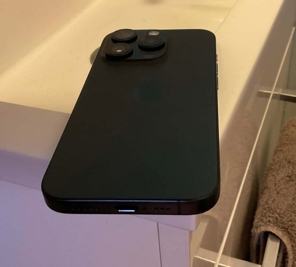 Iphone15pro 256 gb, Télécoms, Téléphonie mobile | Apple iPhone, Enlèvement, Comme neuf, 256 GB, IPhone 15
