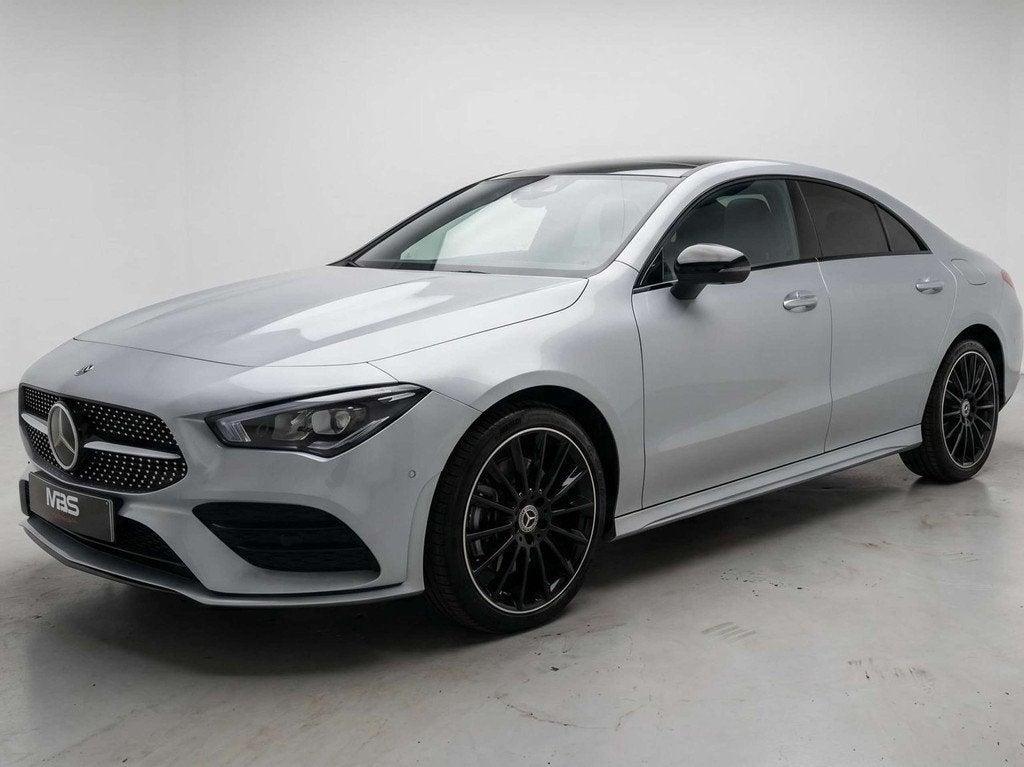 Mercedes-Benz CLA-Klasse 250 *Réservé* (bj 2023), Gebruikt, Bedrijf, Hybride Elektrisch/Benzine, 2200 kg