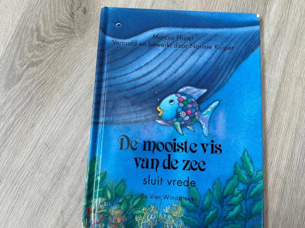 de mooiste vis van de zee sluit vrede, Boeken, Kinderboeken | Kleuters, Ophalen of Verzenden