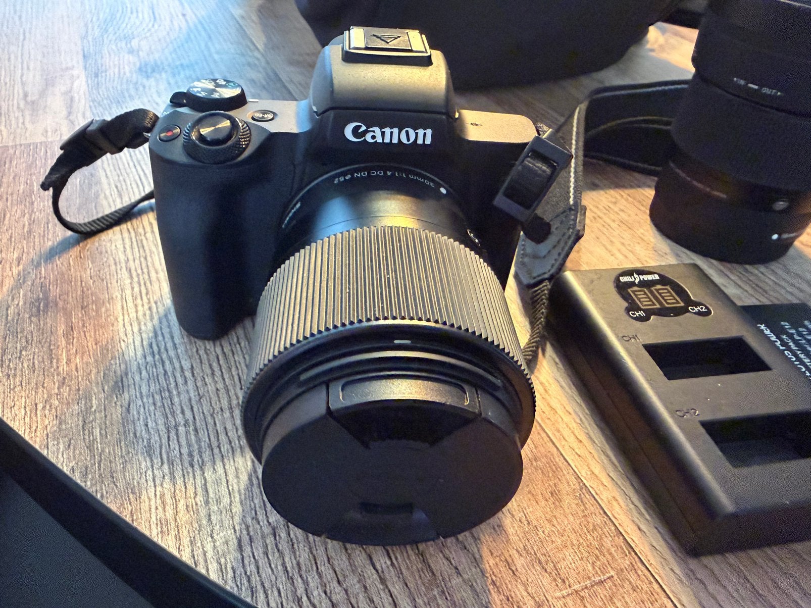 Canon M50 markII, TV, Hi-fi & Vidéo, Enlèvement ou Envoi, Comme neuf, Batterie, Canon