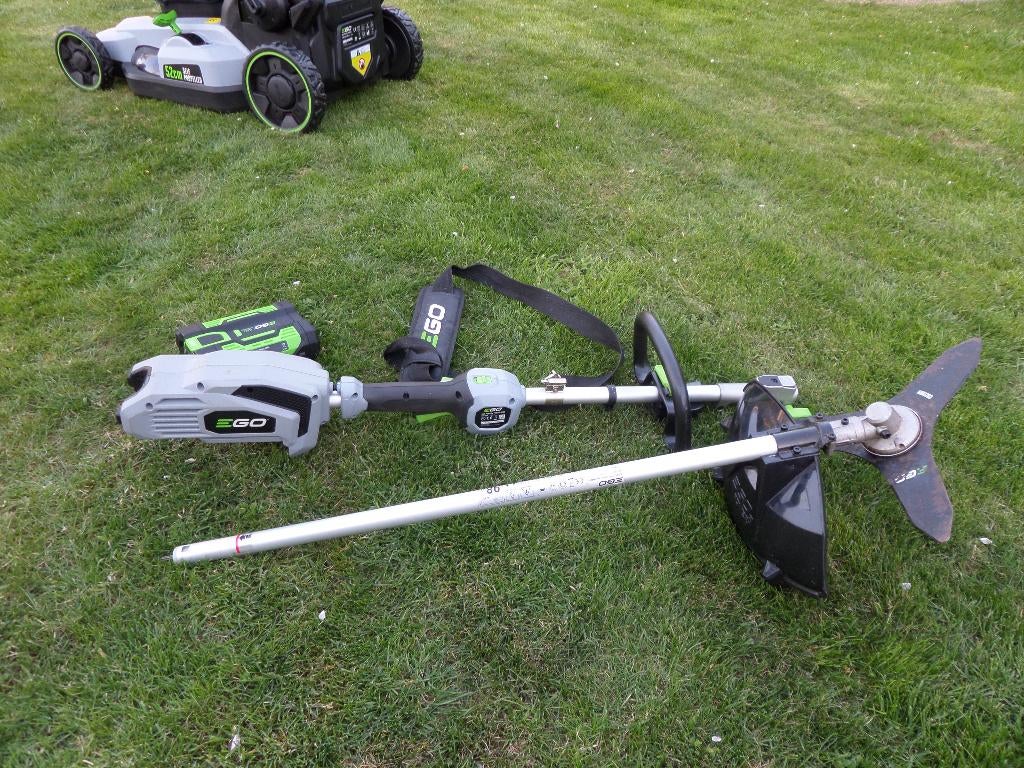 bosmaaierkop met combi motor op accu van Ego., Tuin en Terras, Bosmaaiers, Ophalen, Gebruikt, 30 tot 50 cm, Accu