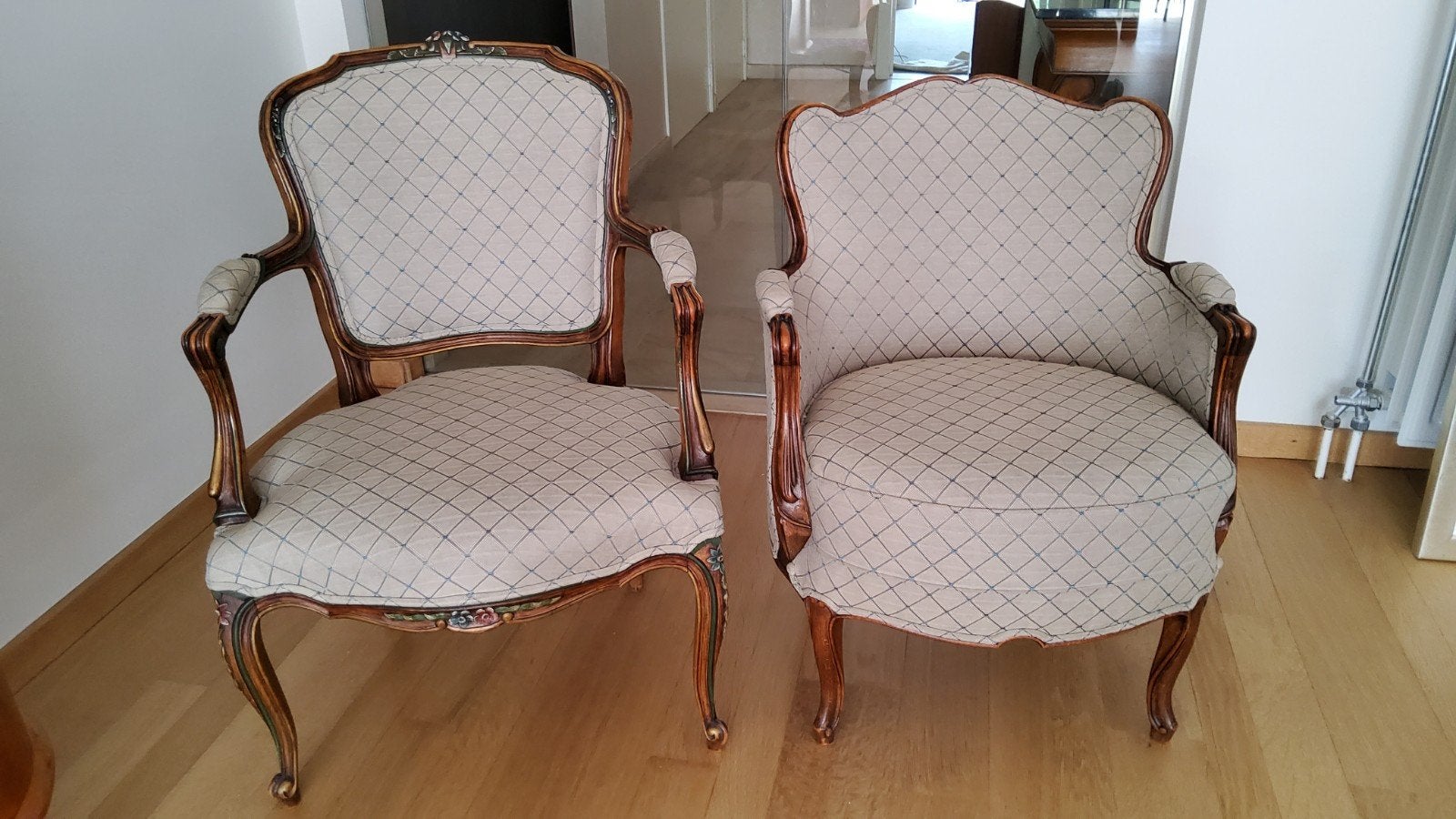 Bergere en cabriolet nieuw gestoffeerd, Ophalen