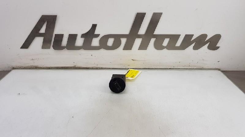 INTERRUPTEUR D'ECLAIRAGE Volkswagen Polo IV (9N1 / 2/3), Utilisé, Volkswagen