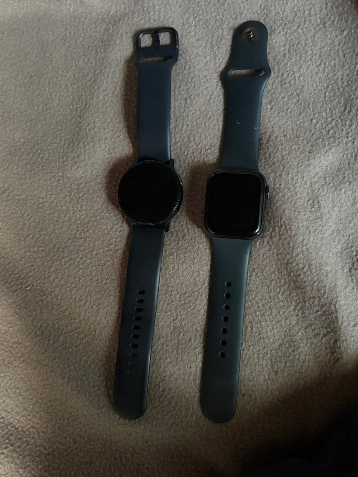 Apple en Samsung smartwatch doe bod moet weg, Enlèvement, Utilisé, Noir, IOS