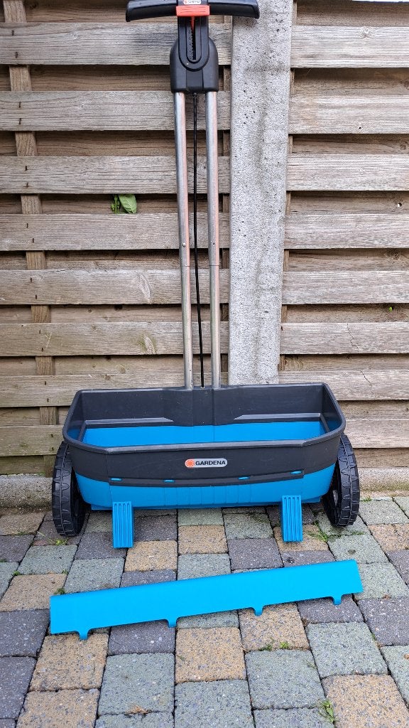 Gardena Strooiwagen  18 L goede staat ,zout vetting allerlei, Tuin en Terras, Ophalen