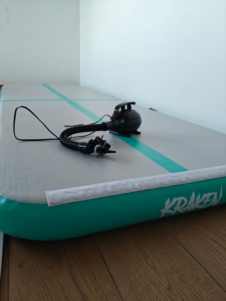 Airtrack, Ophalen, Zo goed als nieuw, Materiaal