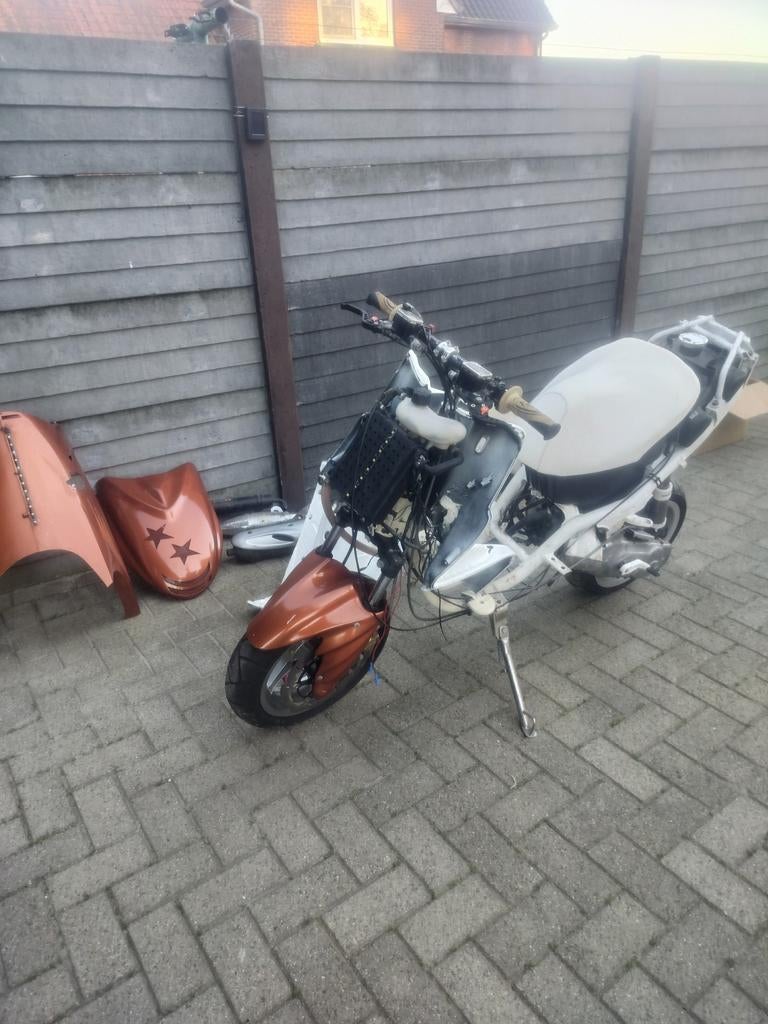 Projet Yamaha Aerox Classe B, Vélos & Vélomoteurs, Scooters | Yamaha, Enlèvement