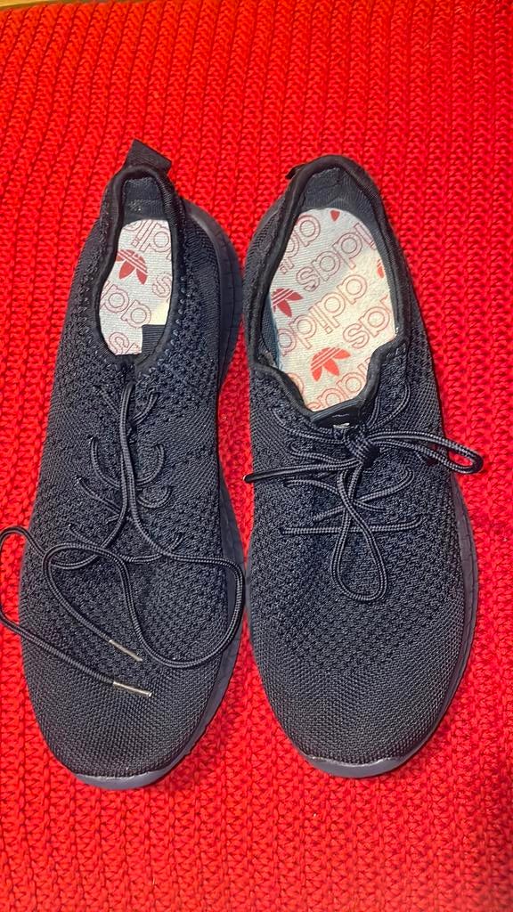 Baskets homme (43) flexibles legeres comfort, Sports & Fitness, Envoi, Comme neuf, Chaussures