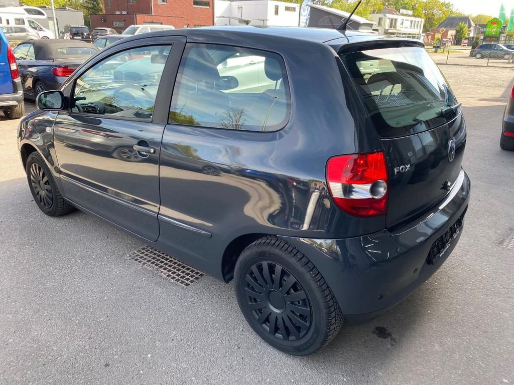 Volkswagen Fox REFRESH (bj 2011), Auto's, Volkswagen, Voorwielaandrijving, 4 zetels, Stof, Zwart