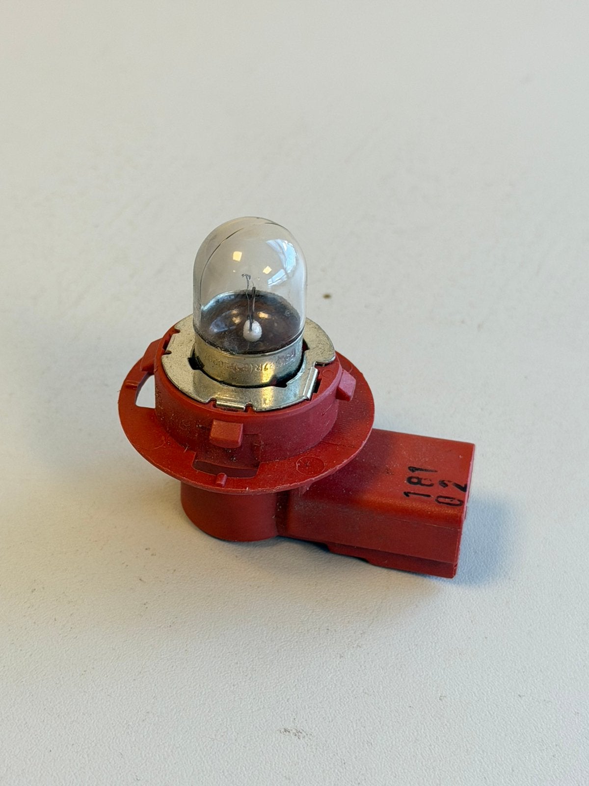 Support d'ampoule arrière Peugeot 3008 R5W, douille 2603, Enlèvement ou Envoi, Utilisé, Peugeot