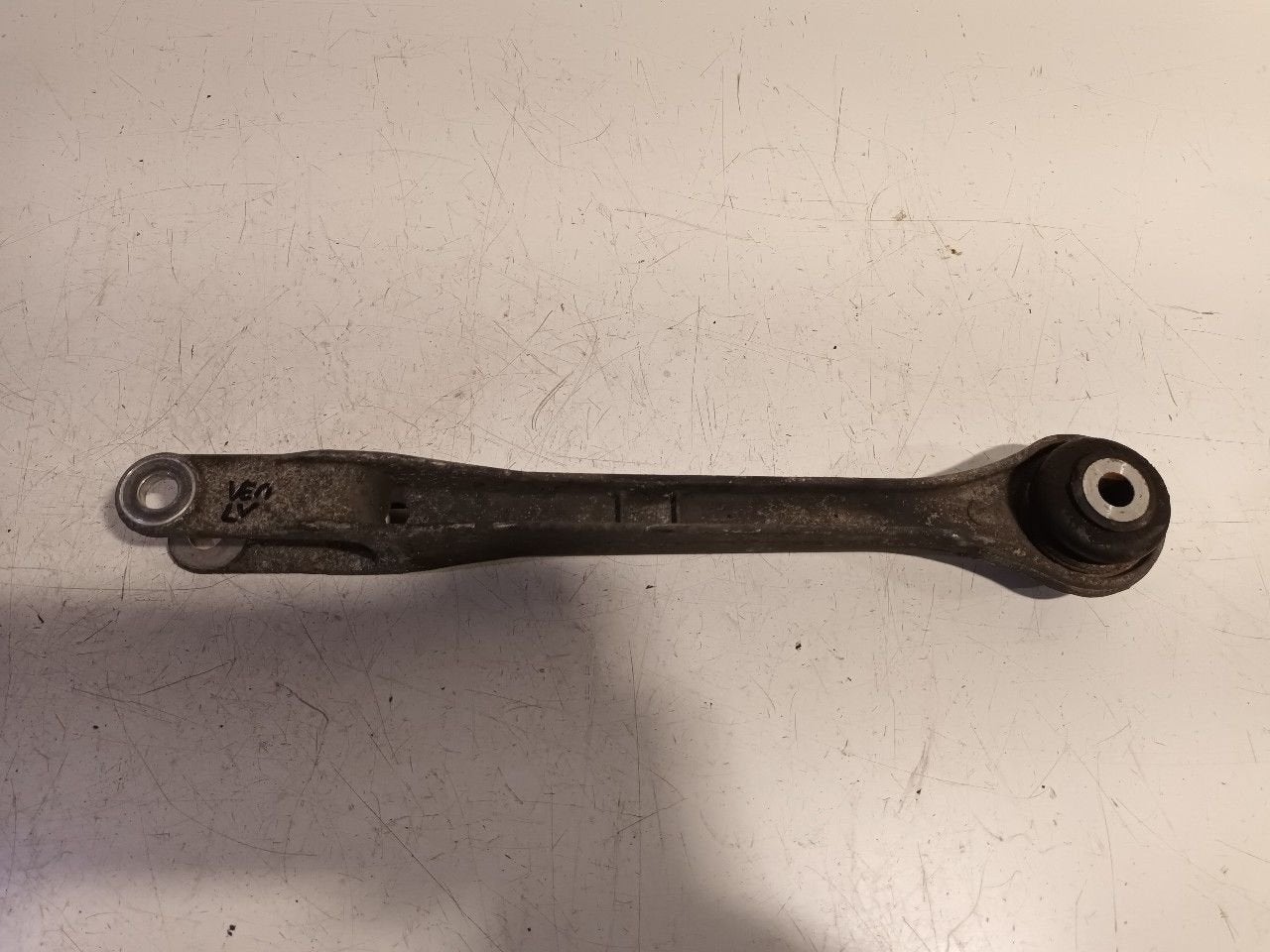 Draagarm links voor Porsche 911, Onderdelen@venauto.nl, Van der Ven Autorecycling B.V., Gebruikt, Ettenseweg 76, 4706 PB Roosendaal, The Netherlands