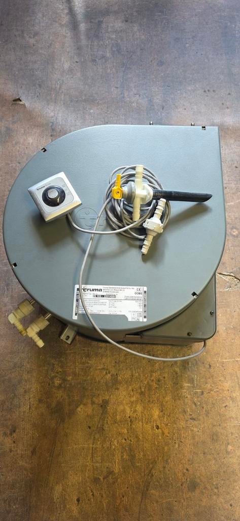 Truma boiler 12v-30mB kompleet met bedieningsschakelaar, Caravans en Kamperen, Mobilhome-accessoires, Zo goed als nieuw, Ophalen