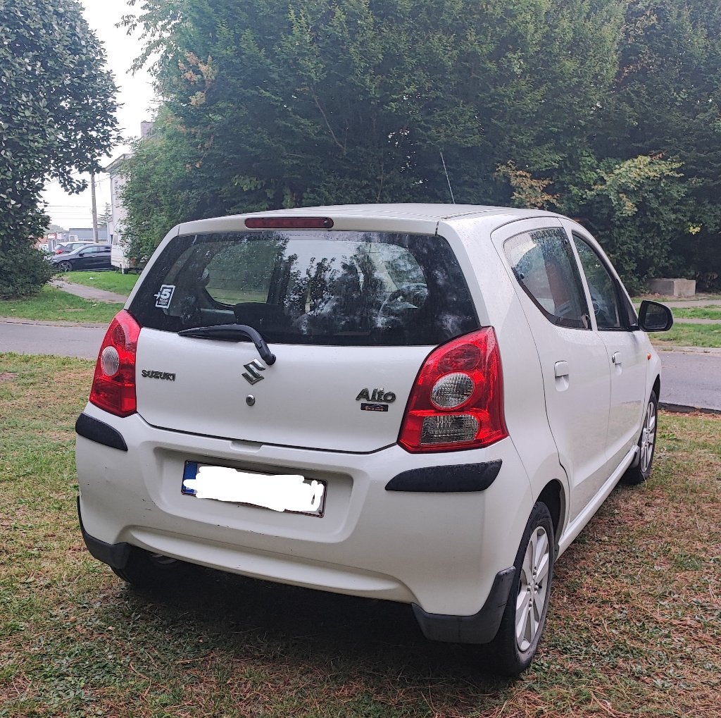 Suzuki prête à immatriculer, Euro 5, 50 kW, Noir, 5 portes