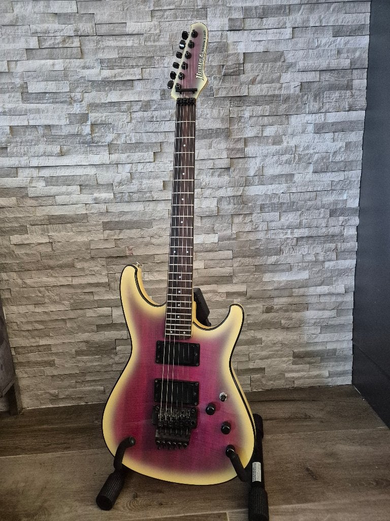 Ibanez (1985) RG530 roadstar 2 wine pearl burst, Musique & Instruments, Enlèvement, Utilisé, Solid body, Ibanez