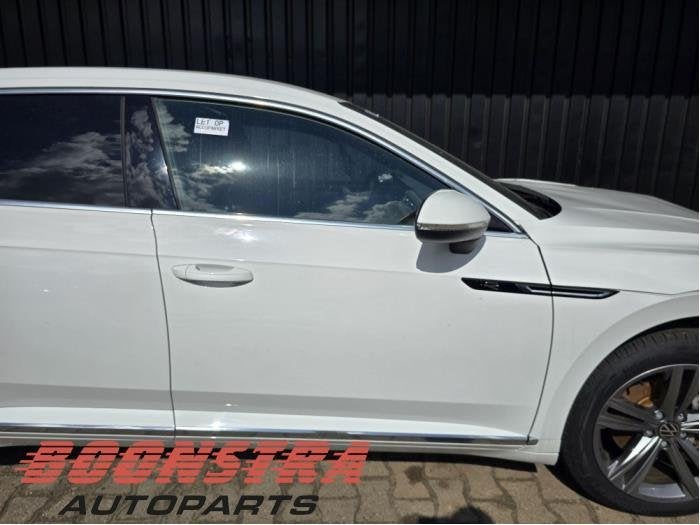 Portier 4Deurs rechts-voor van een Volkswagen Arteon (Arteon, Gebruikt, -, -, Ophalen of Verzenden