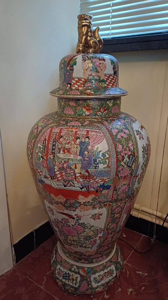 Vases chinois, Enlèvement