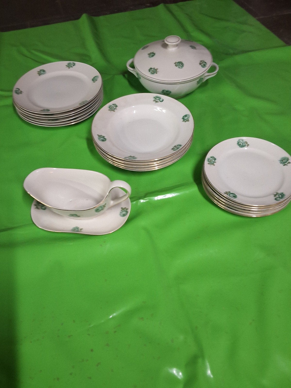 servies 6 diepe, 6 platte 5 desertborden Koenigszelt poland, Enlèvement