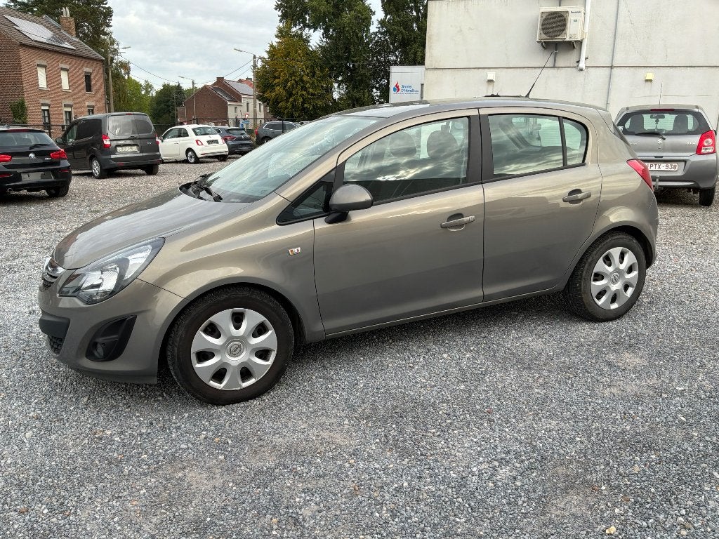 Opel Corsa, Auto's, Euro 5, https://public.car-pass.be/vhr/89874970-118b-4ed3-9303-c6de9f133610, 63 kW, Bruin