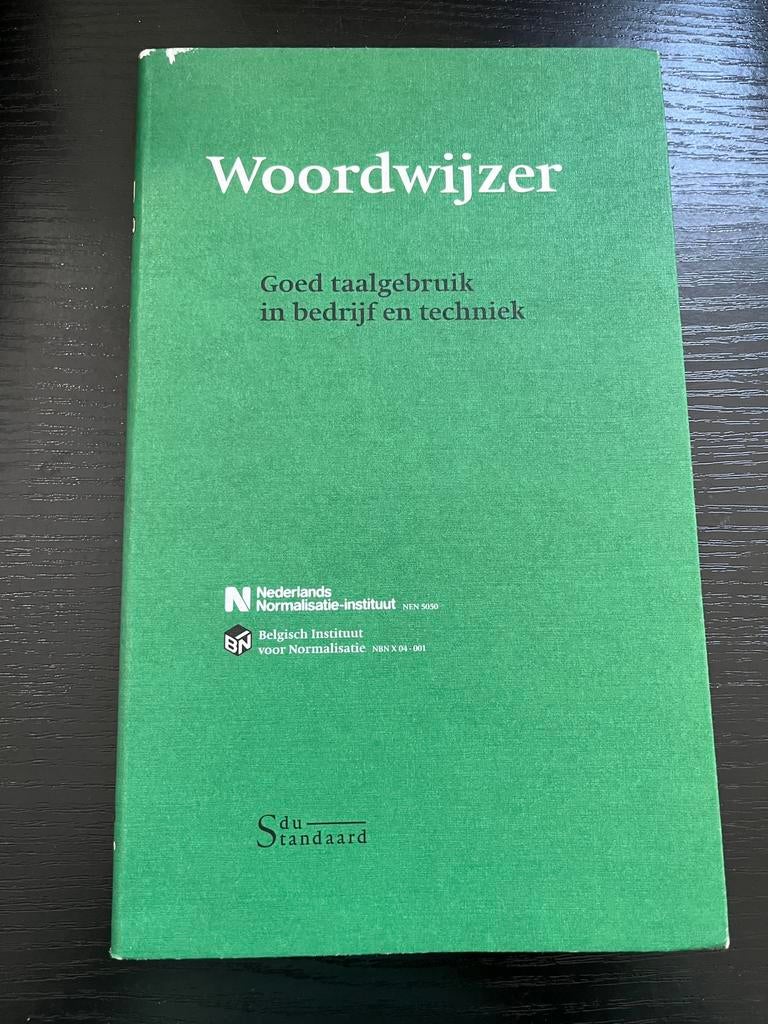 Woordwijzer: goed taalgebruik in bedrijf en techniek, Boeken, Studieboeken en Cursussen, Ophalen of Verzenden, Zo goed als nieuw