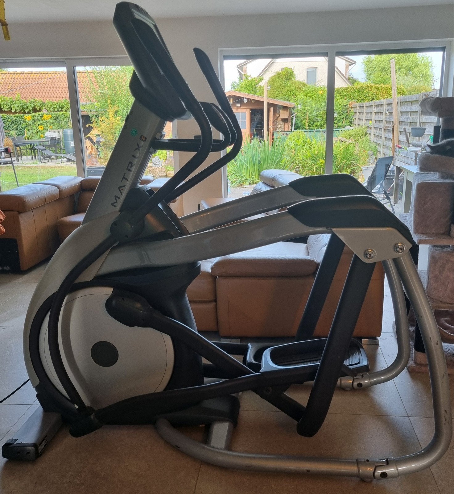 Crosstrainer MATRIX, Sports & Fitness, Appareils de fitness, Enlèvement, Vélo elliptique