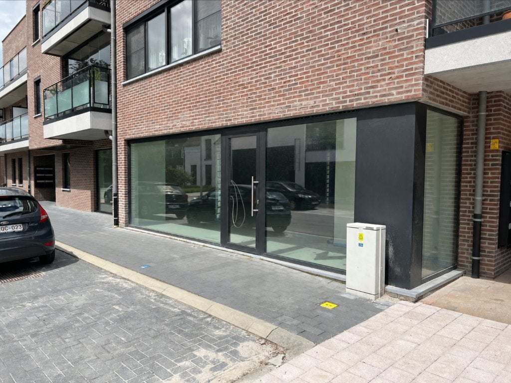 Te koop: casco+ handelspand/kantoor 160m² 3910 Pelt centrum, Immo, Neerpelt, Tot 200 m², Verkoop zonder makelaar, 160 m²