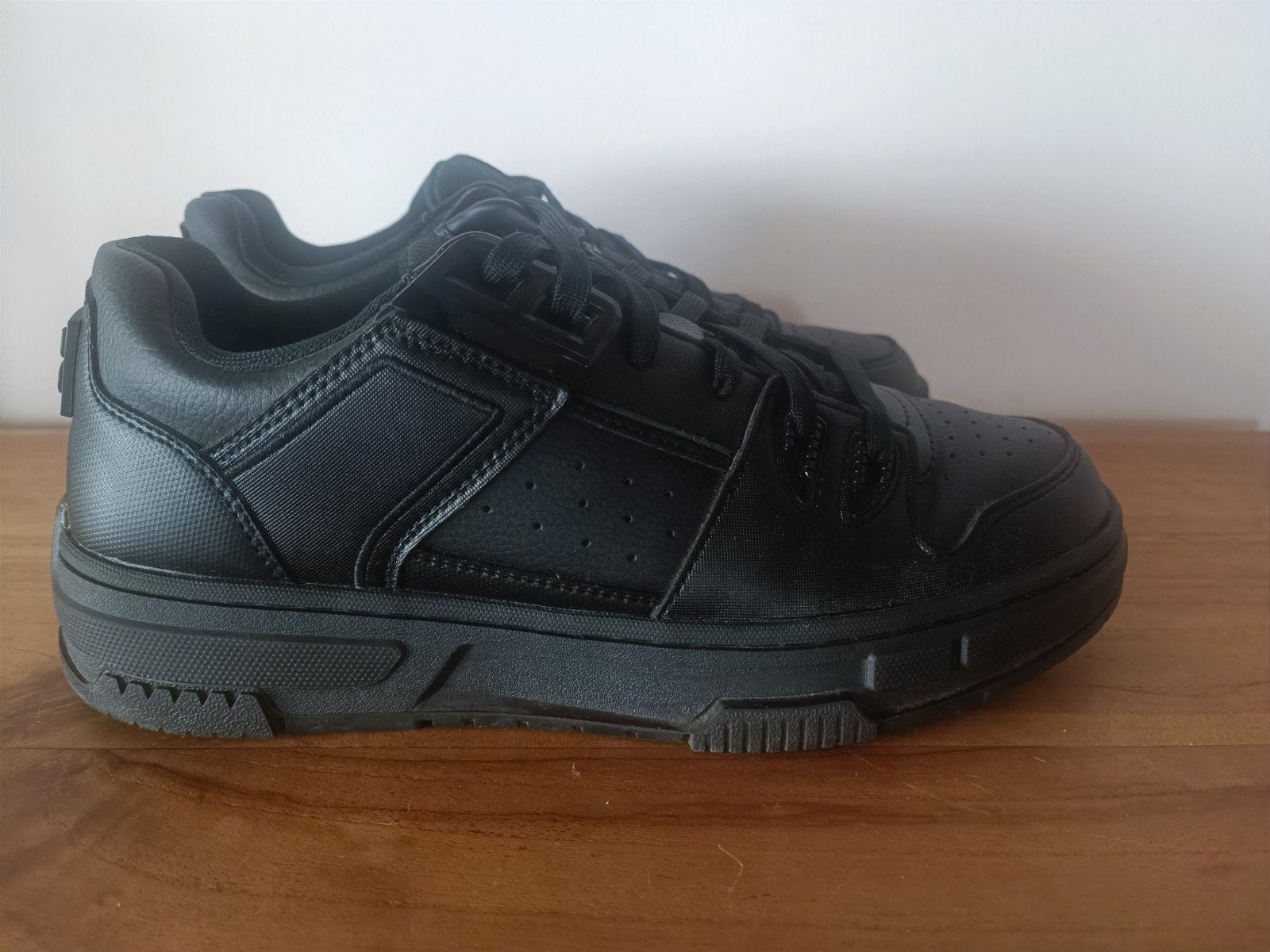 HUGO (Hugo Boss) Yarrow Sneakers - Zwart - Maat 42, Kleding | Heren, Zwart, Ophalen of Verzenden, Zo goed als nieuw, Sneakers