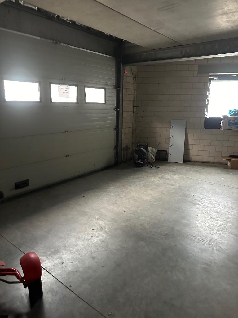 Magazijn 90m te huur, Zakelijke goederen, Bedrijfs Onroerend goed, 90 m², Huur
