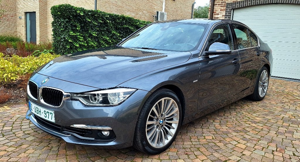 Bmw 318iA Luxury Line  2018, Argent ou Gris, Achat, Entreprise, Automatique