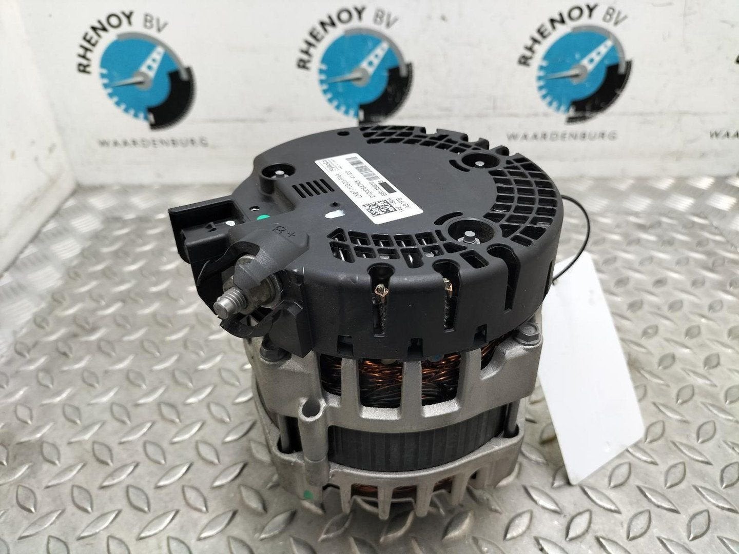 FORD KUGA Titanium  DYNAMO 2020, Enlèvement ou Envoi, Utilisé, Stiba membre