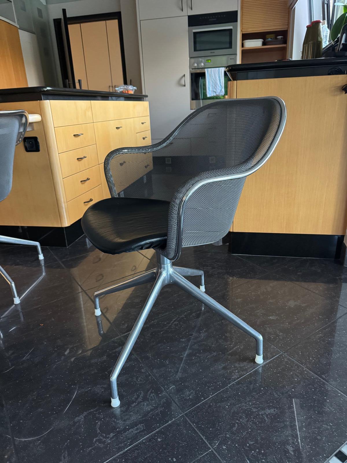 Stoelen B&B, Enlèvement