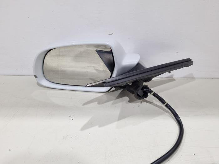 Rétroviseur extérieur droit d'un Audi A4, Autos : Pièces & Accessoires, Rétroviseurs, Audi, Utilisé, 3 mois de garantie, Enlèvement ou Envoi