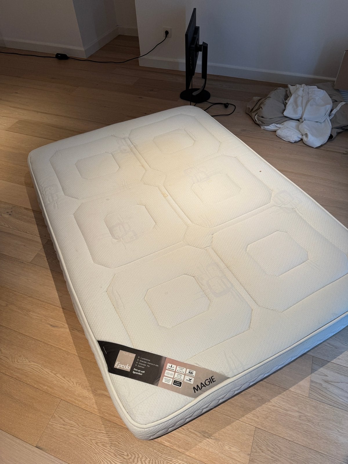 Matelas EPEDA 140x200 cm, Maison & Meubles, Matelas, 140 cm, Enlèvement, Utilisé