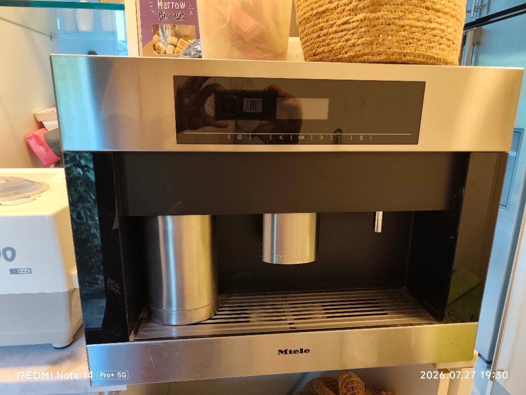 Miele koffiemachine inbouw, Ophalen, Koffiemachine