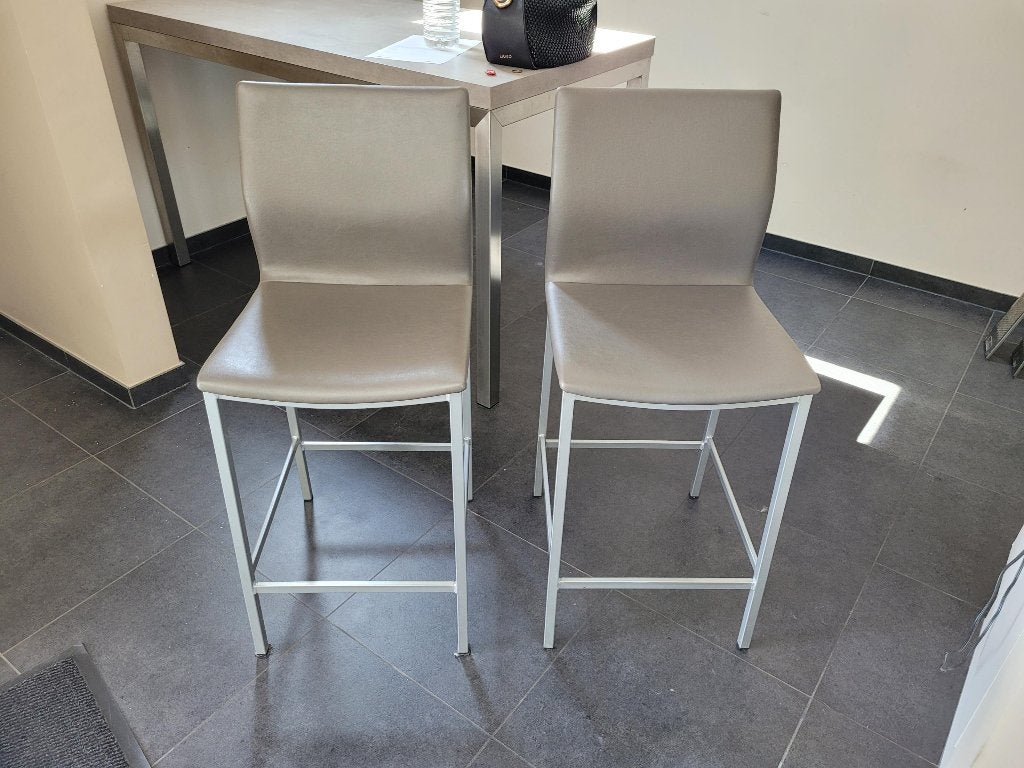 Barstoelen, Huis en Inrichting, Barkrukken, Ophalen, Kunststof, 60 tot 90 cm, Zo goed als nieuw