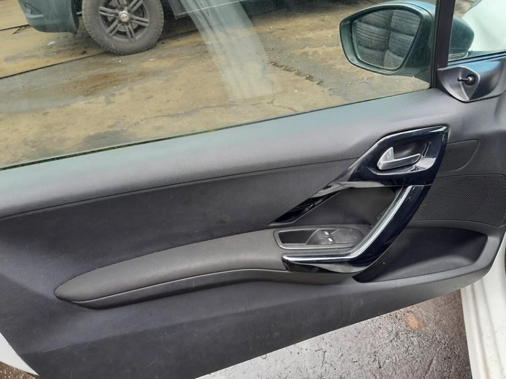 AIRBAG SET + COMPUTER Peugeot 208 I (CA / CC / CK / CL), Gebruikt, Peugeot
